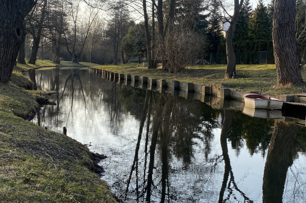 Wczesnowiosenny, pozamiejski nurt Raduni