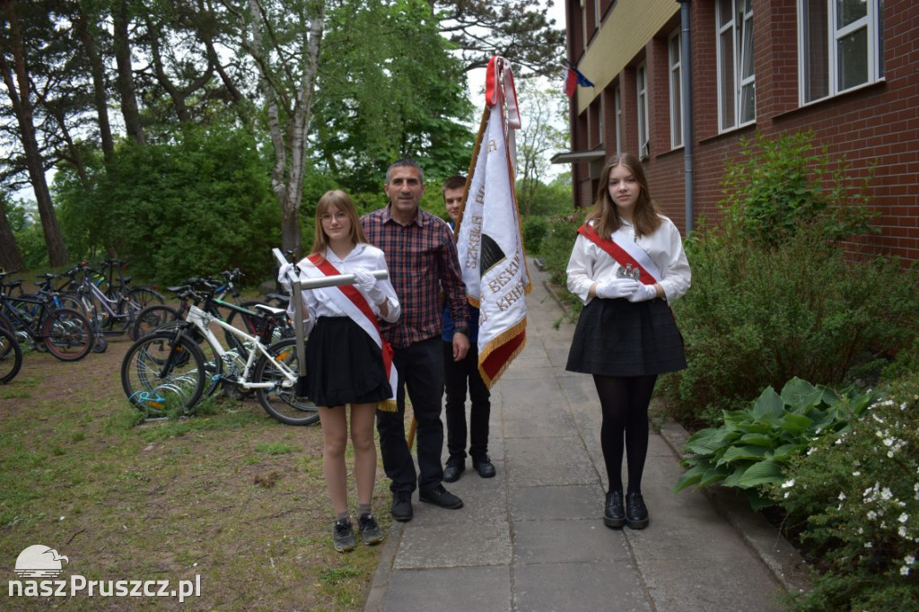 W Straszynie zakopano kapsułę czasu