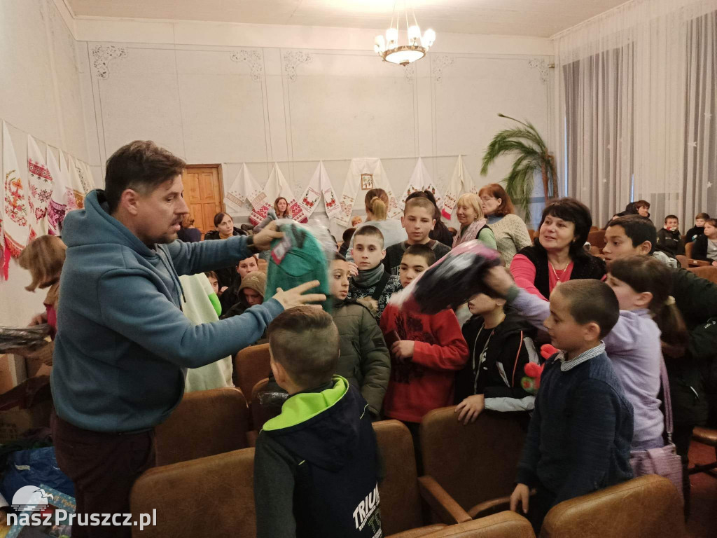 Konwój humanitarny dotarł na Ukrainę