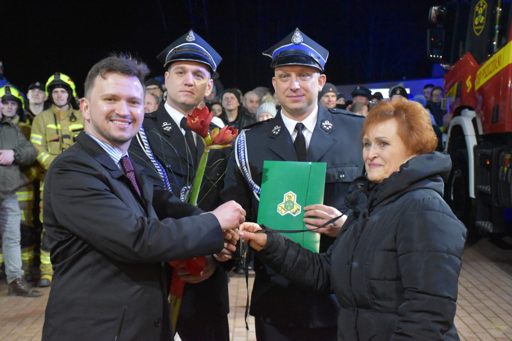 OSP Pszczółki ma nowy wóz!