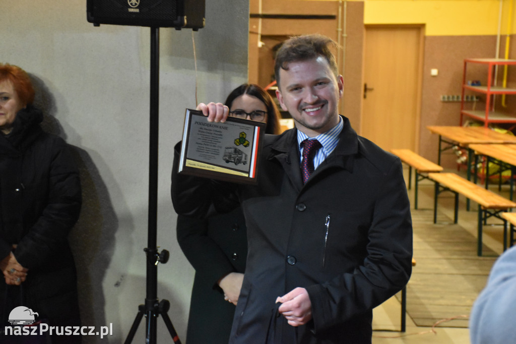 OSP Pszczółki ma nowy wóz!