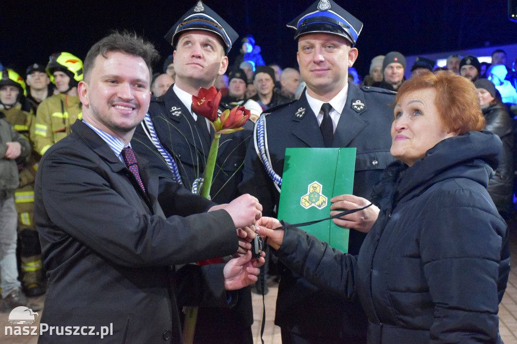 OSP Pszczółki ma nowy wóz!