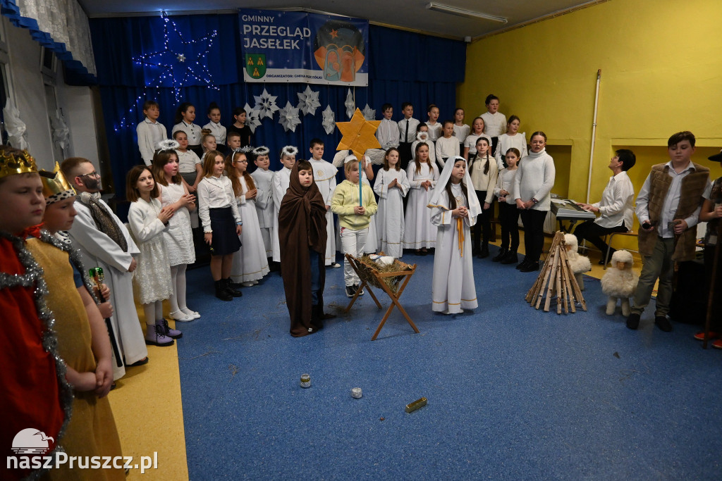 Przegląd Jasełek w gmine Pszczółki