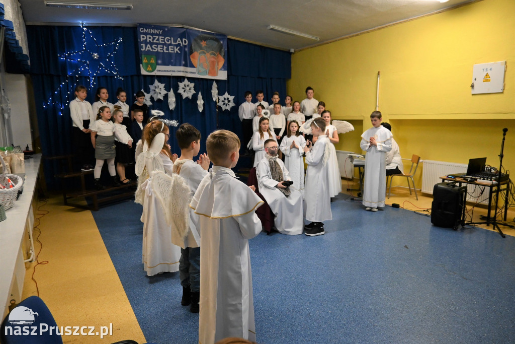 Przegląd Jasełek w gmine Pszczółki