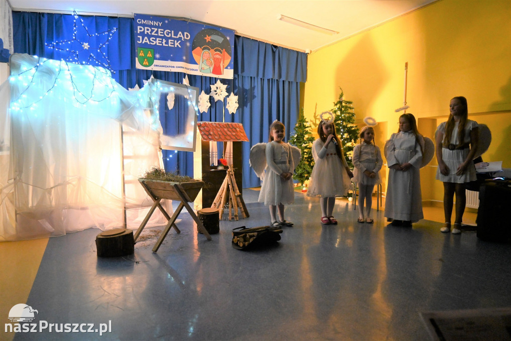 Przegląd Jasełek w gmine Pszczółki
