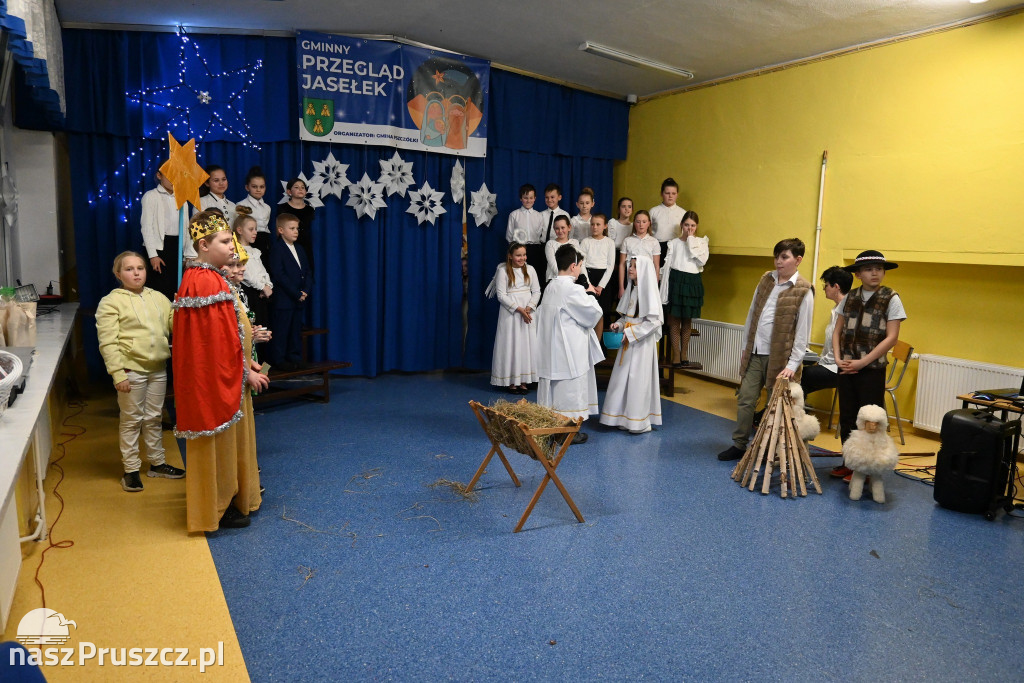 Przegląd Jasełek w gmine Pszczółki