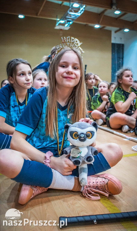 Unihokeistki z UKS Motława z medalami w Orzyszu