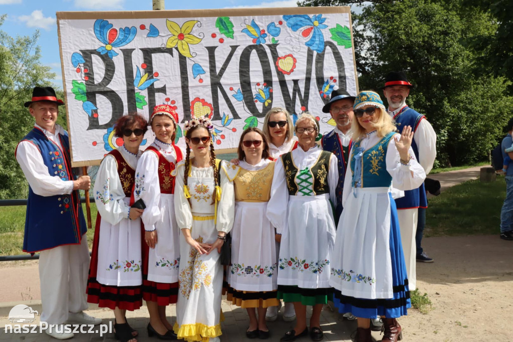 Przemarsz ulicami Kolbud - Dni Gminy Kolbudy