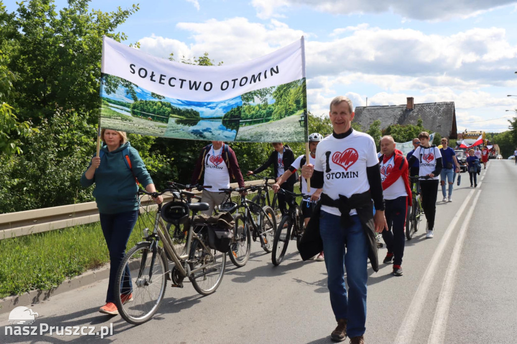 Przemarsz ulicami Kolbud - Dni Gminy Kolbudy