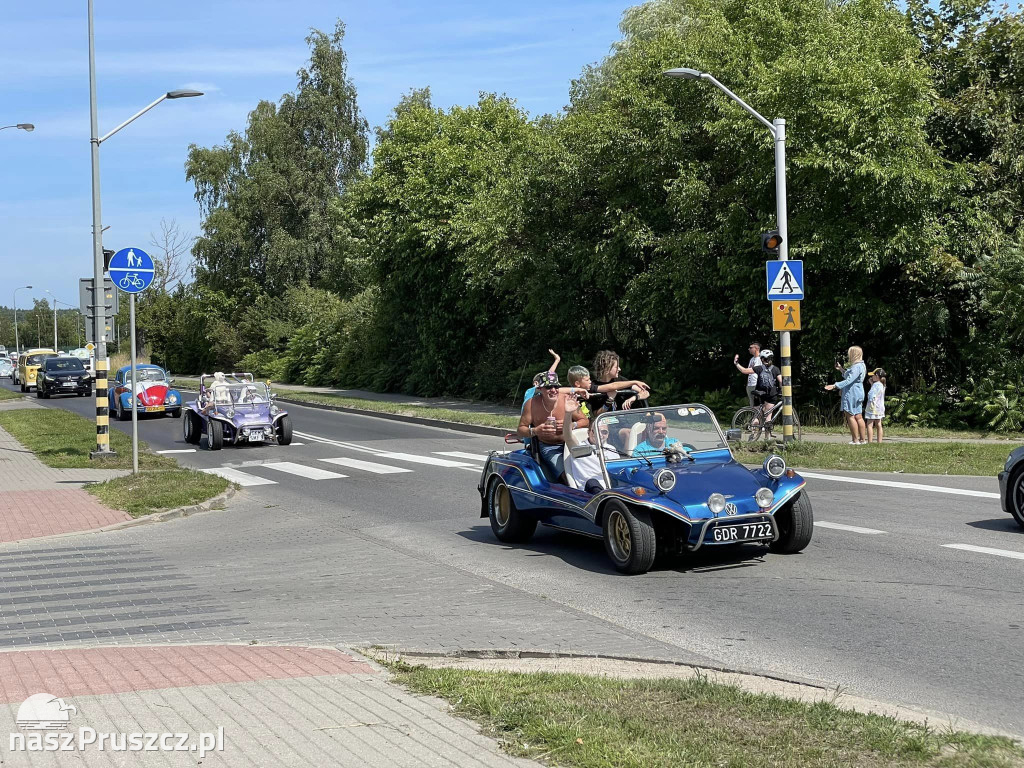 Garbusy przejechały ulicami Kolbud