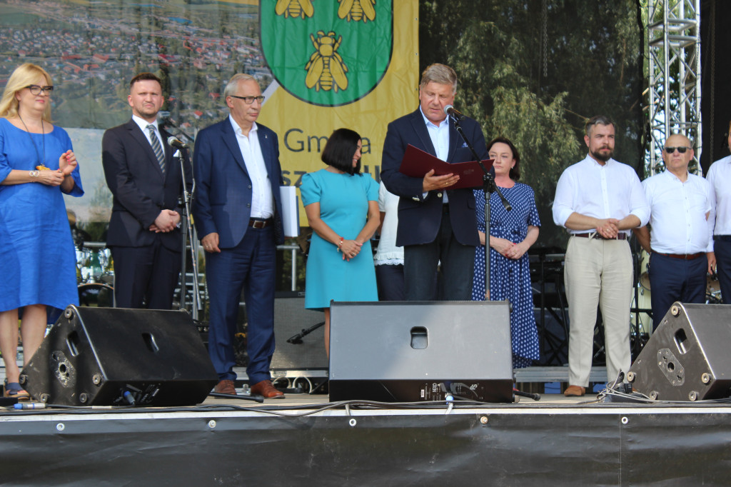 Dożynki gminy Pszczółki