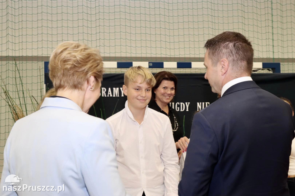 Kolbudy: Wójt wręczył sypendia najlepszym uczniom
