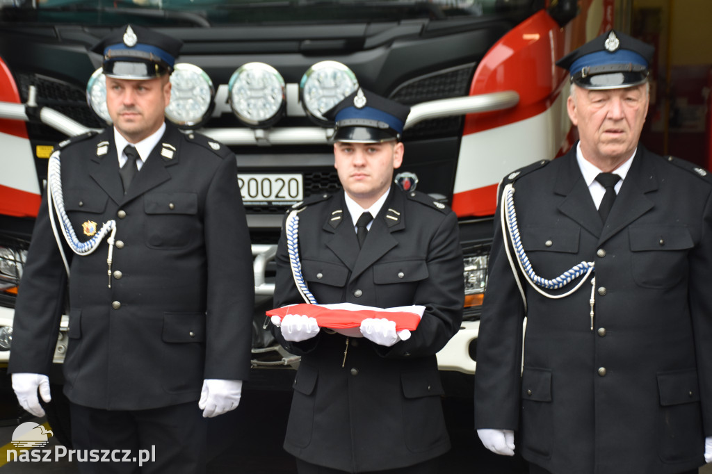 OSP w Pręgowie oficjalnie ma już nowy wóz