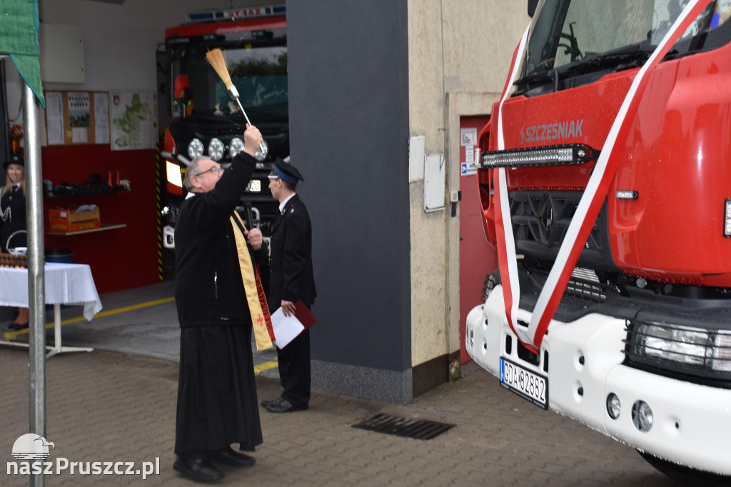 OSP w Pręgowie oficjalnie ma już nowy wóz