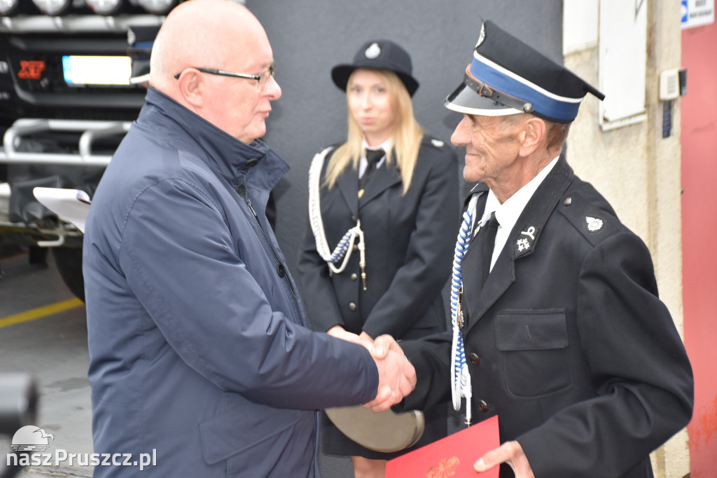 OSP w Pręgowie oficjalnie ma już nowy wóz