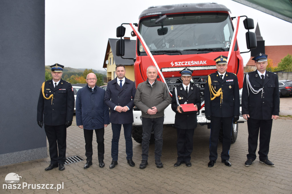 OSP w Pręgowie oficjalnie ma już nowy wóz