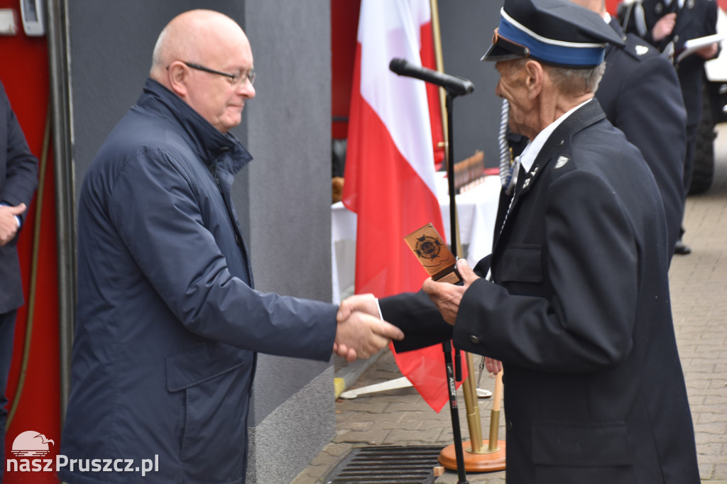 OSP w Pręgowie oficjalnie ma już nowy wóz