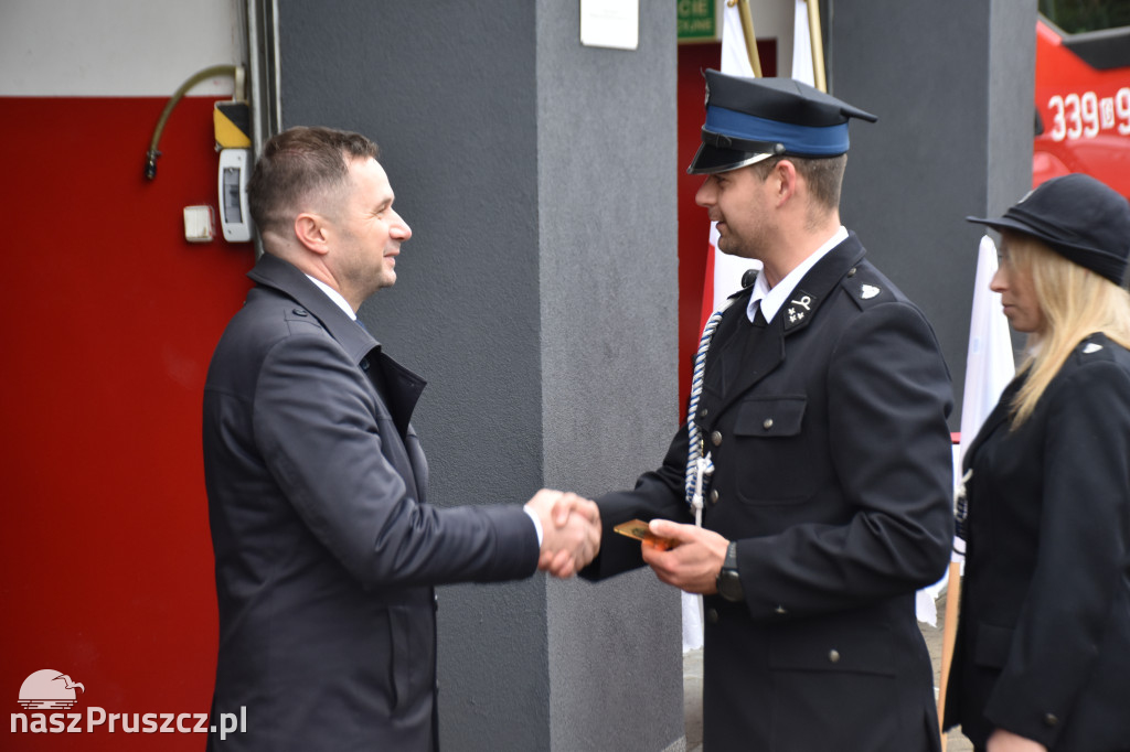 OSP w Pręgowie oficjalnie ma już nowy wóz