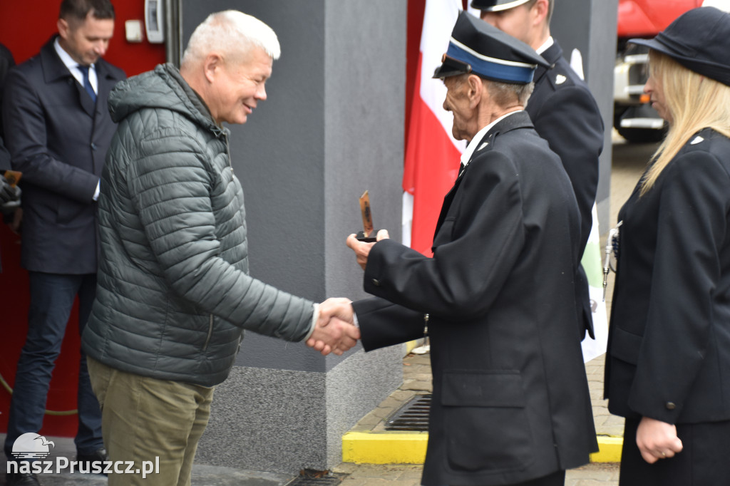 OSP w Pręgowie oficjalnie ma już nowy wóz