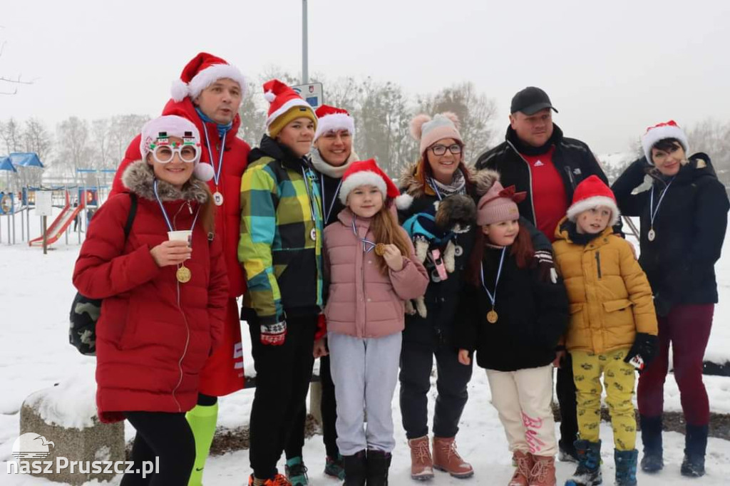 Bieg mikołajkowy w Bąkowie