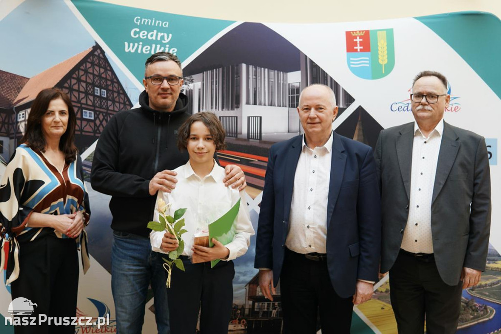 Cedry Wielkie: Stypendia wójta Golińskiego