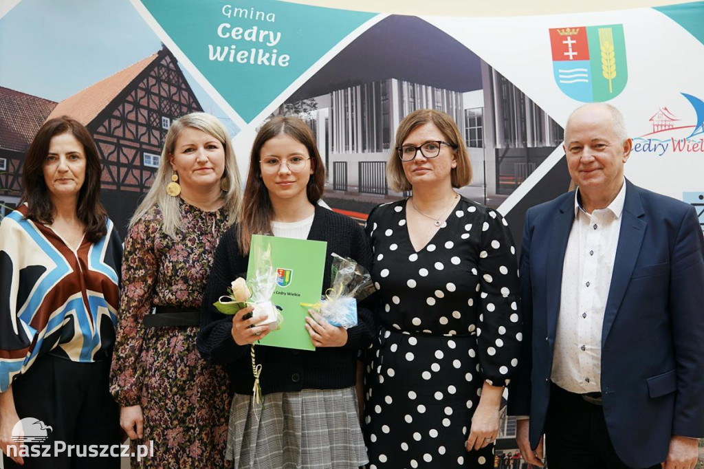 Cedry Wielkie: Stypendia wójta Golińskiego