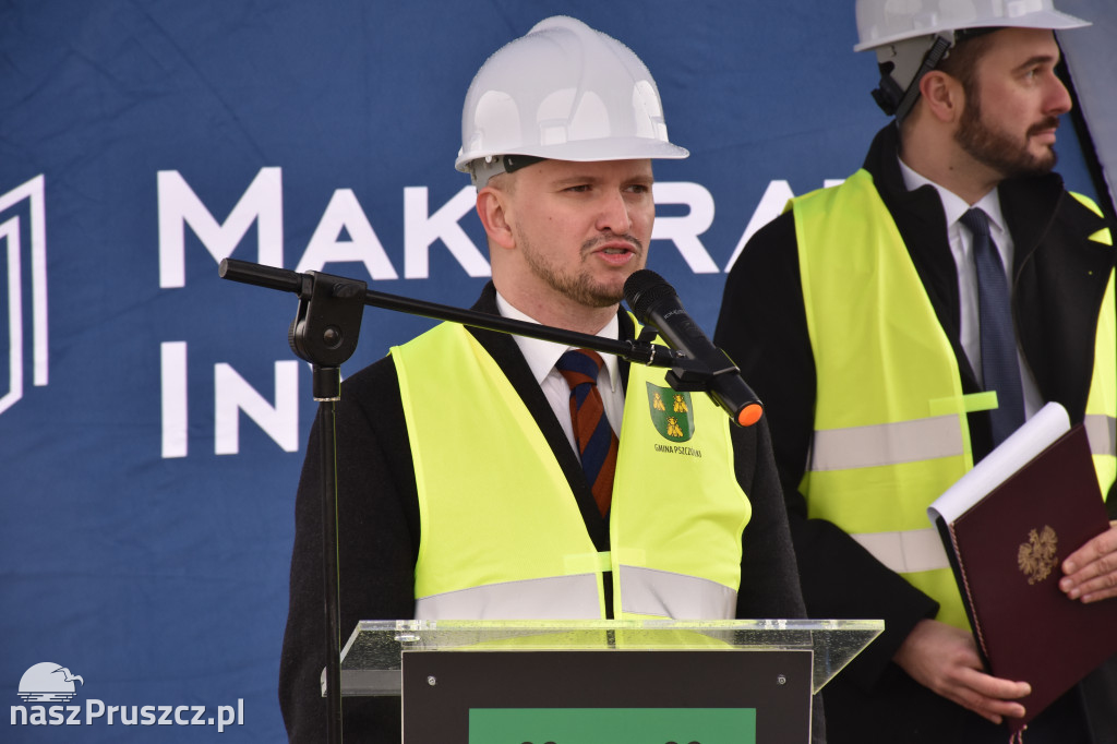 Różyny: wmurowanie kamienia węgielnego pod budowę szkoły