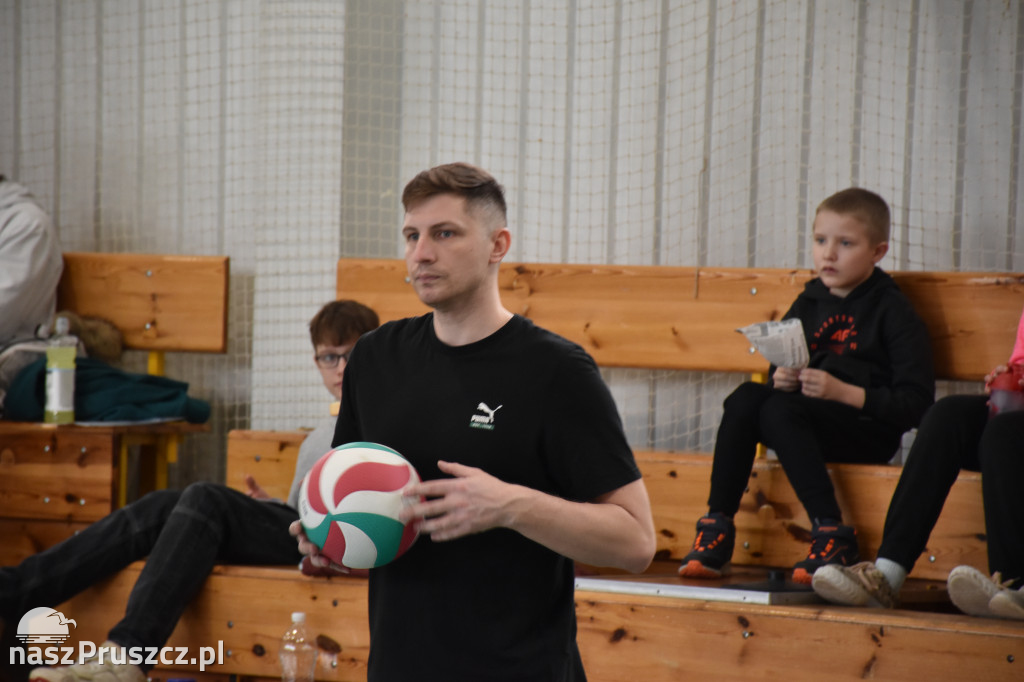 Turniej siatkówki w Łęgowie
