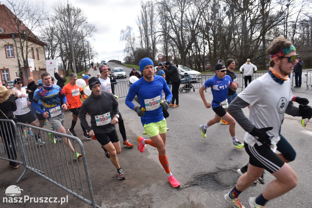 Pruszcz Gdański: Półmaraton i 5-tka nad Radunią