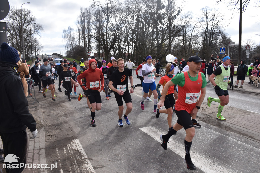 Pruszcz Gdański: Półmaraton i 5-tka nad Radunią