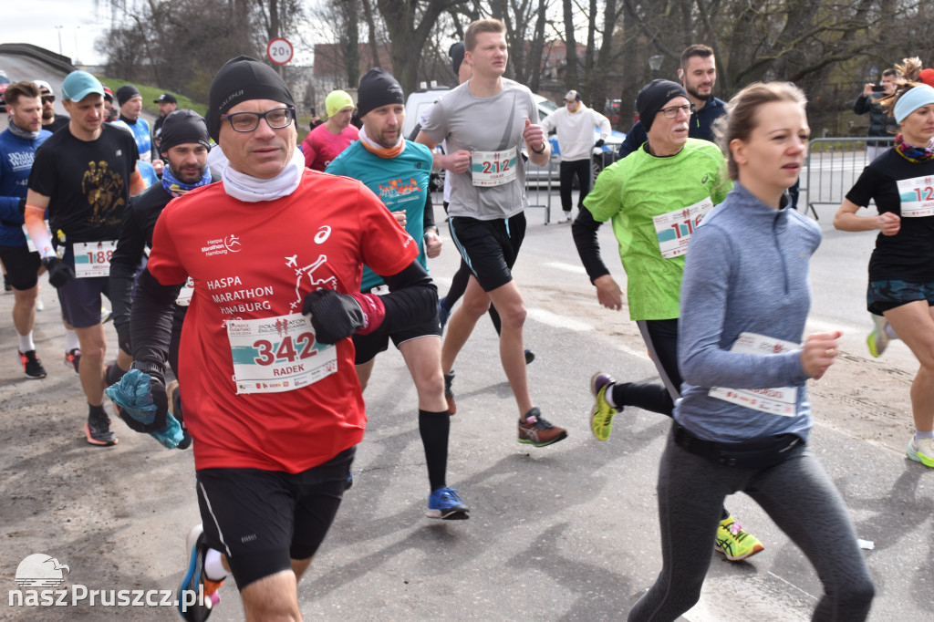Pruszcz Gdański: Półmaraton i 5-tka nad Radunią