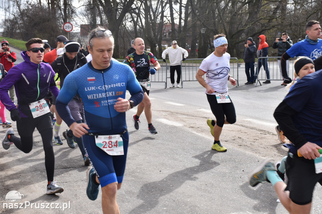 Pruszcz Gdański: Półmaraton i 5-tka nad Radunią