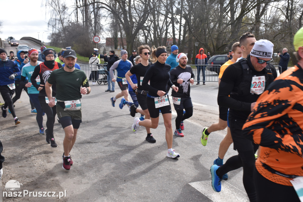 Pruszcz Gdański: Półmaraton i 5-tka nad Radunią