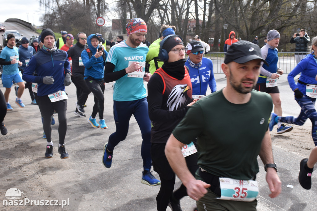 Pruszcz Gdański: Półmaraton i 5-tka nad Radunią