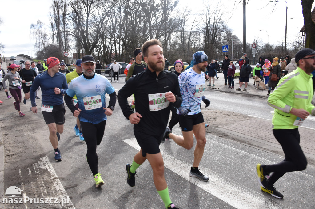 Pruszcz Gdański: Półmaraton i 5-tka nad Radunią