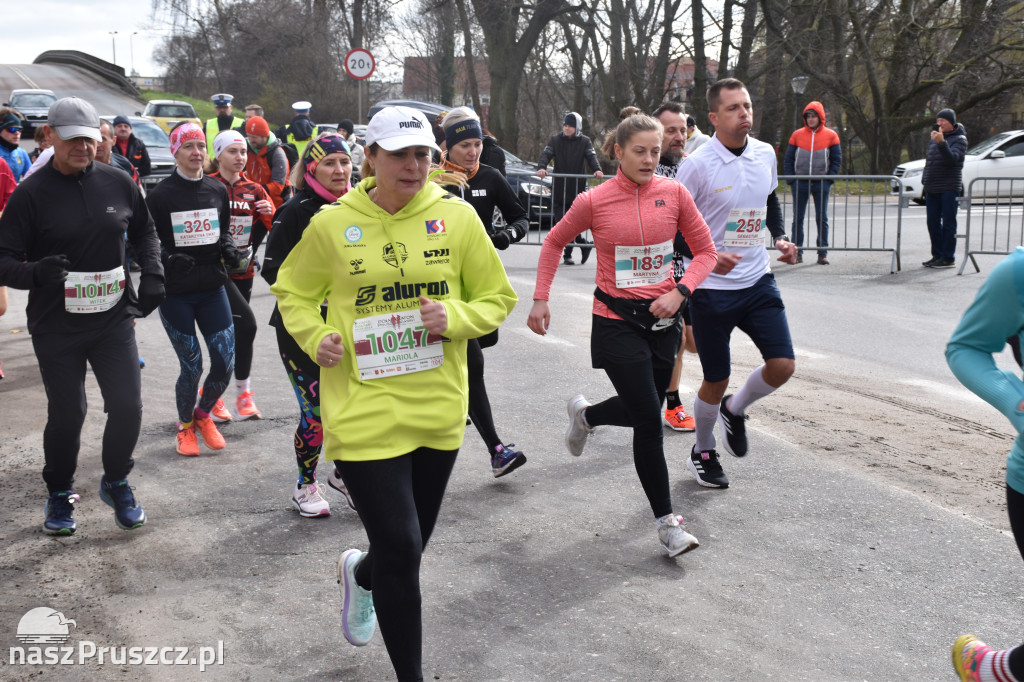 Pruszcz Gdański: Półmaraton i 5-tka nad Radunią