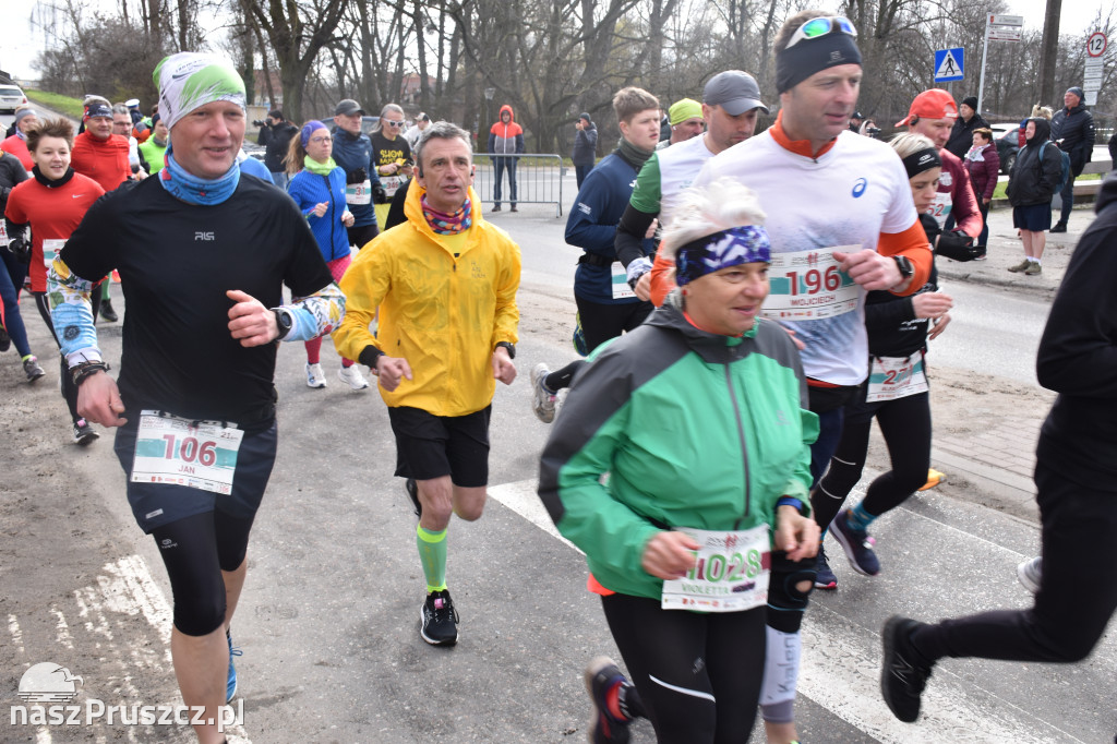 Pruszcz Gdański: Półmaraton i 5-tka nad Radunią