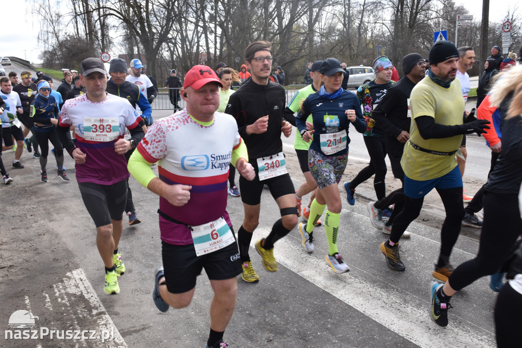 Pruszcz Gdański: Półmaraton i 5-tka nad Radunią