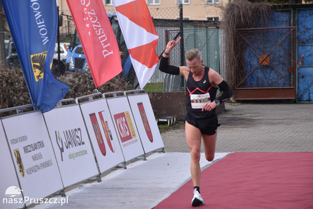 Pruszcz Gdański: Półmaraton i 5-tka nad Radunią