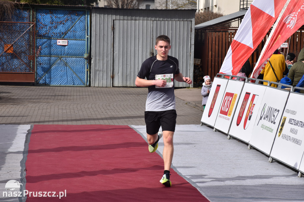 Pruszcz Gdański: Półmaraton i 5-tka nad Radunią