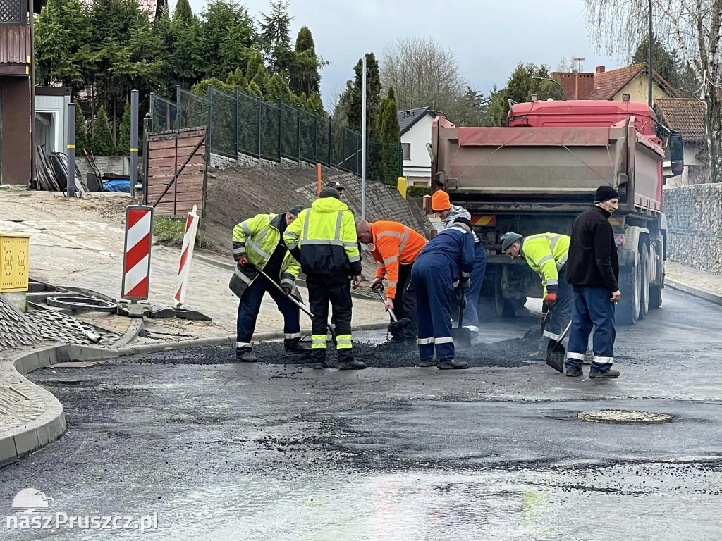 Remonty dróg w Bielkówku i Lisewcu