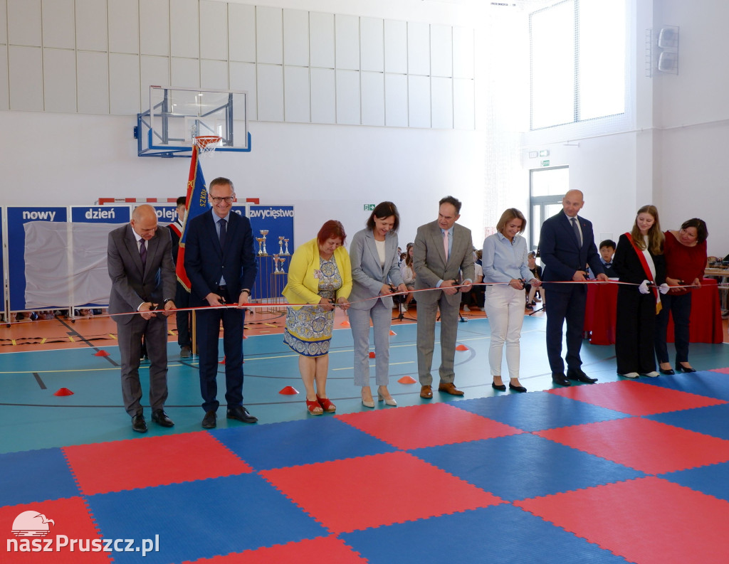 Otwarcie rozbudowanej części SP nr w Pruszczu Gdańskim