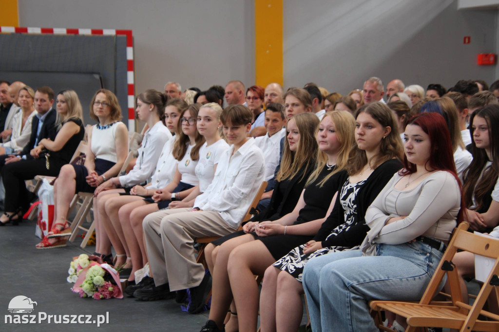 Uczniowie z gminy Pruszcz Gdański rozpoczęli wakacje