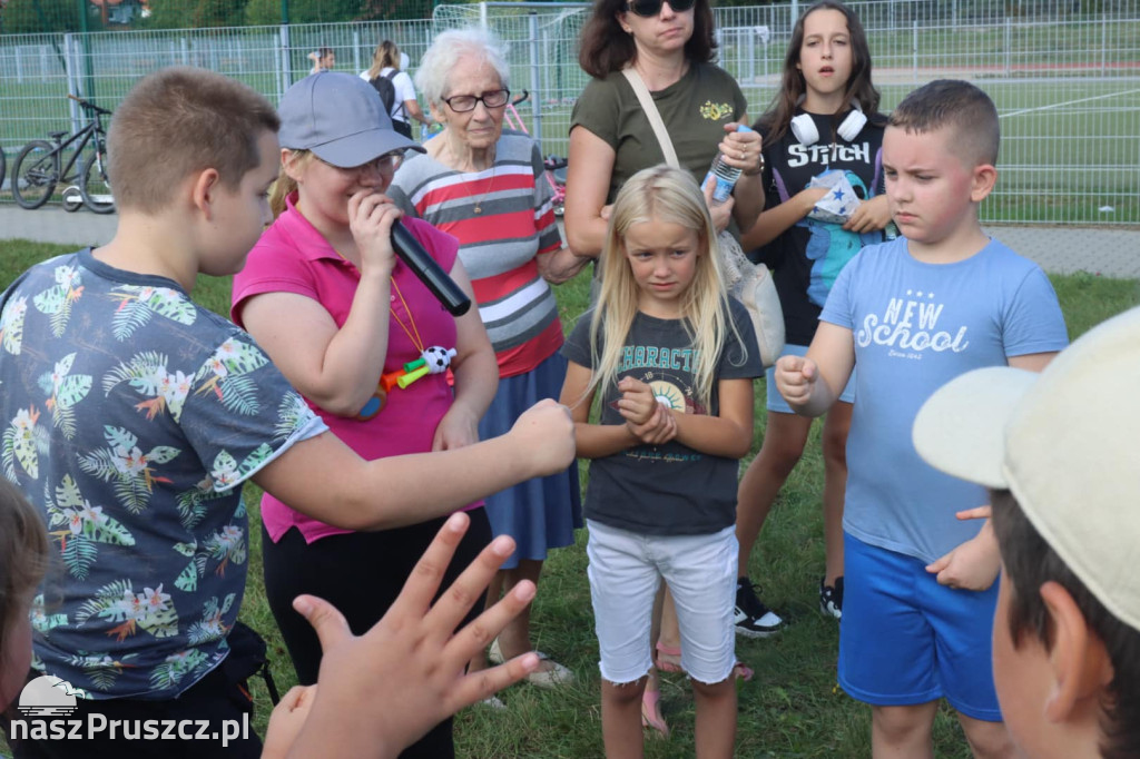 Rodzinne pożegnanie lata w Kowalach