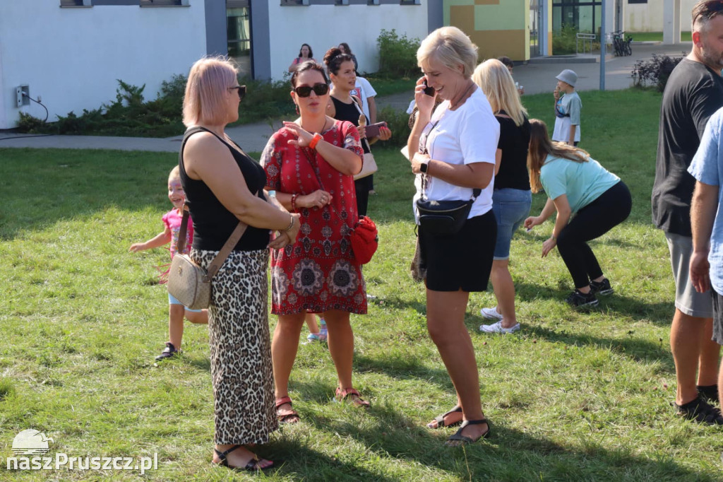 Rodzinne pożegnanie lata w Kowalach