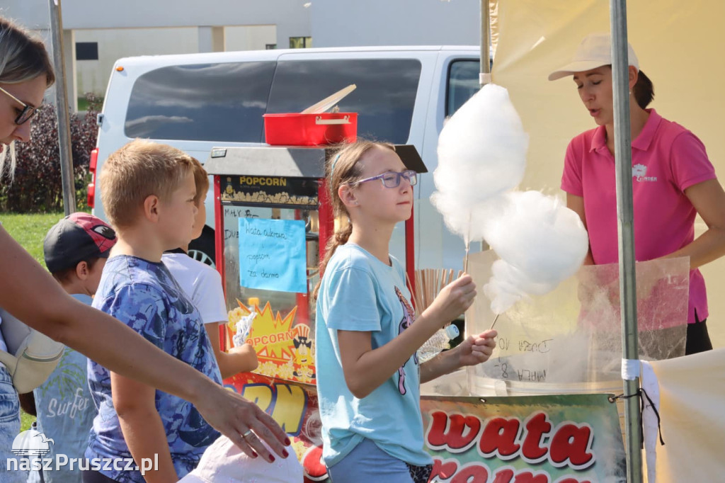 Rodzinne pożegnanie lata w Kowalach