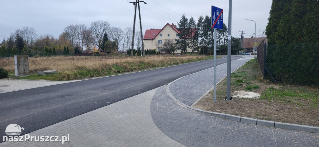 Ulica Spacerowa i Spokojna w Cedrach Wielkich już po remoncie