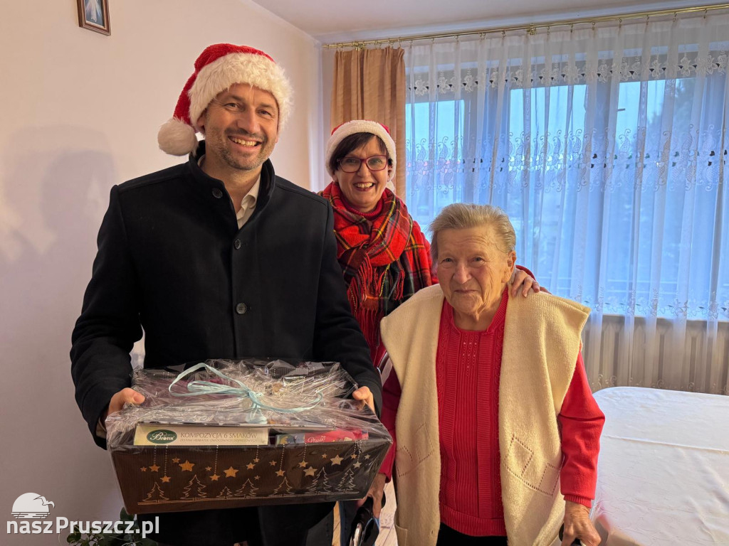 Cedry Wielkie: Świąteczna wizyta u sneiorów