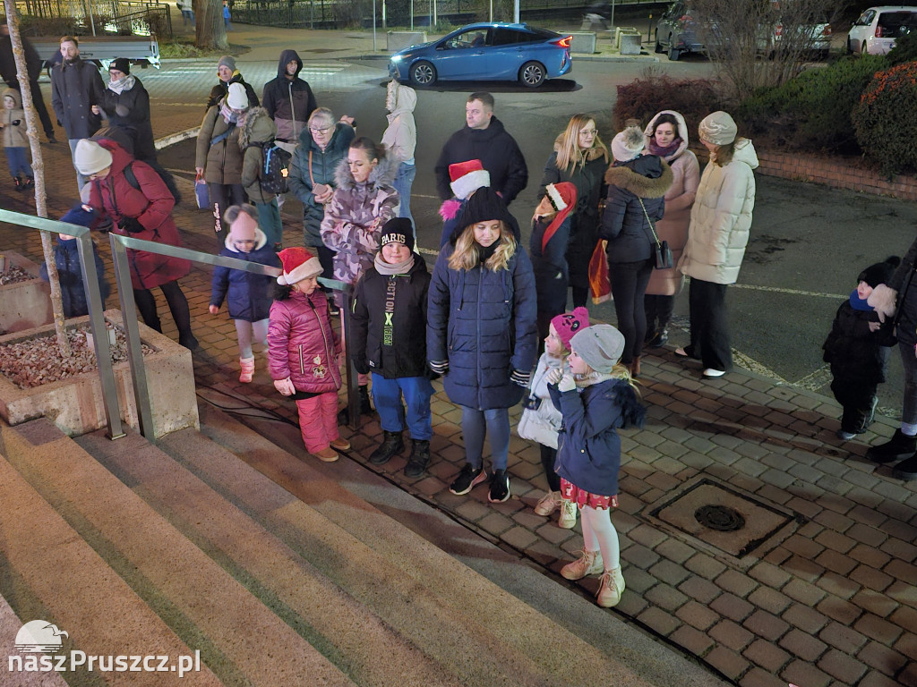 Pruszczanie rozpoczęli święta