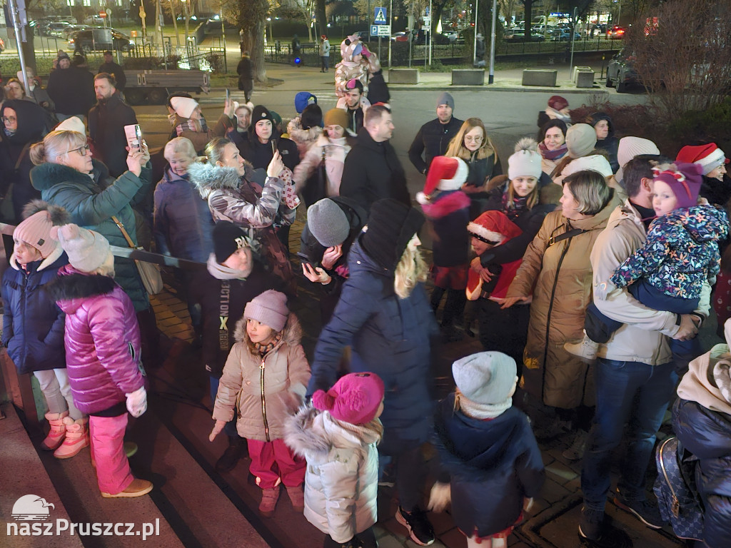 Pruszczanie rozpoczęli święta